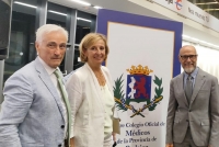 Ignacio Burgos, primer presidente de la SEMG, recibe el Premio al Profesionalismo M&eacute;dico en la II Gala de la Medicina de Extremadura
