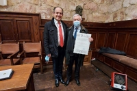 La Academia de Medicina de Salamanca premia a Fernando Pérez Escanilla (SEMG) por su Aula de Ecografía en AP